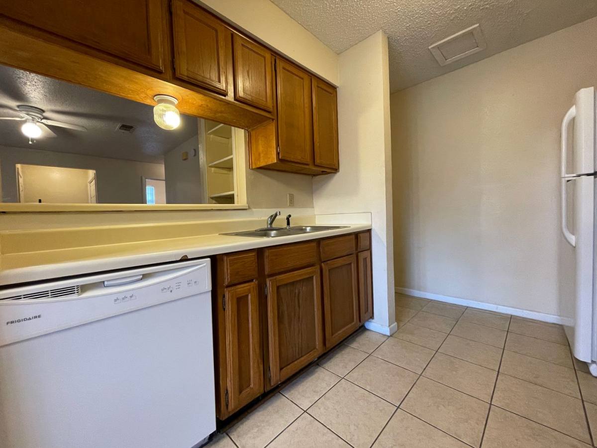 Apartment for rent at 1701 Cedarview Circle, Killeen, TX 76543