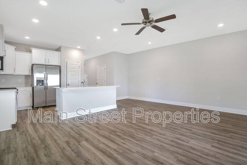 Townhouse for rent at 7104 Cedar Grove Way, Pensacola, FL 32504