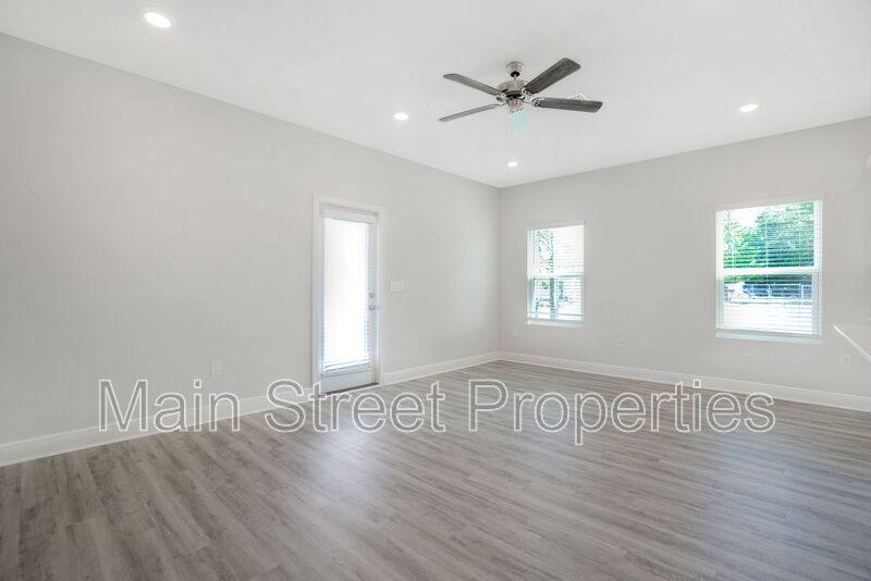 Townhouse for rent at 7104 Cedar Grove Way, Pensacola, FL 32504
