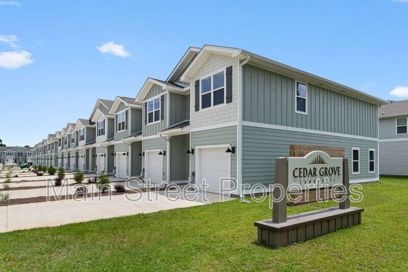 Townhouse for rent at 7108 Cedar Grove Way, Pensacola, FL 32504