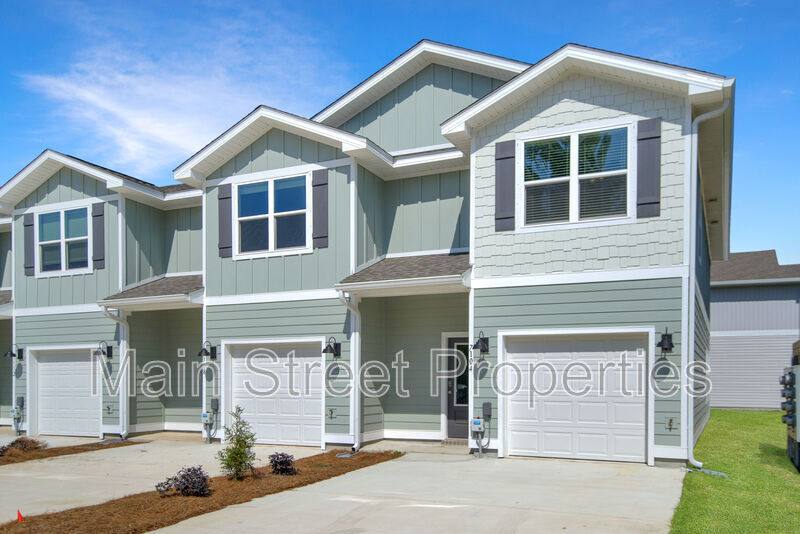 Townhouse for rent at 7104 Cedar Grove Way, Pensacola, FL 32504
