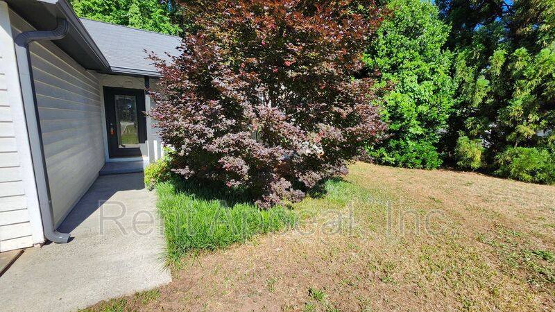 House for rent at 7847 Sugarland Dr, Jonesboro, GA 30236