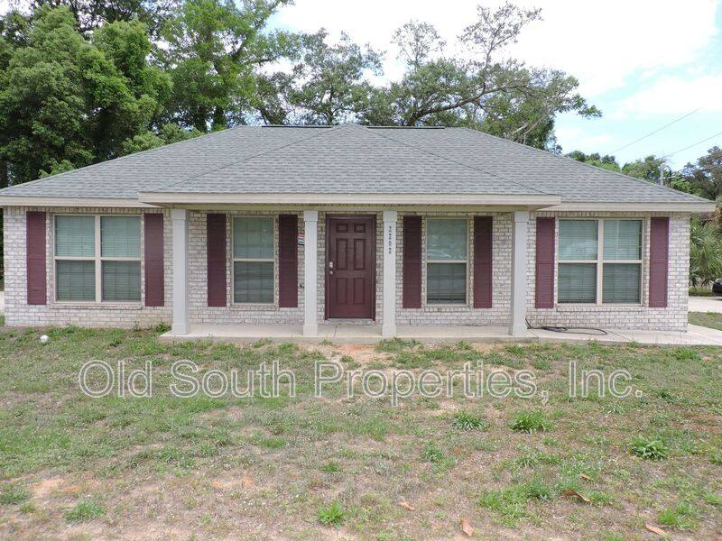 House for rent at 2202 N E St, Pensacola, FL 32501
