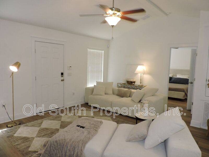 House for rent at 2202 N E St, Pensacola, FL 32501
