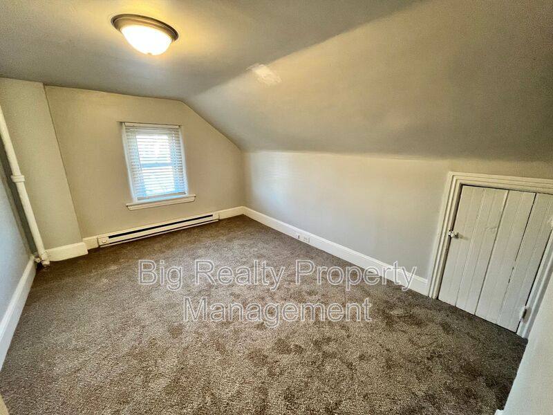 Apartment for rent at 235 E Main St #2F, Lansdale, PA 19446