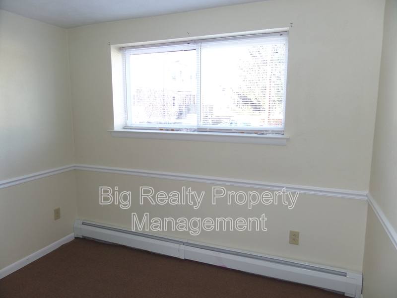Apartment for rent at 120 N Penn St #C-3, Spring City, PA 19475