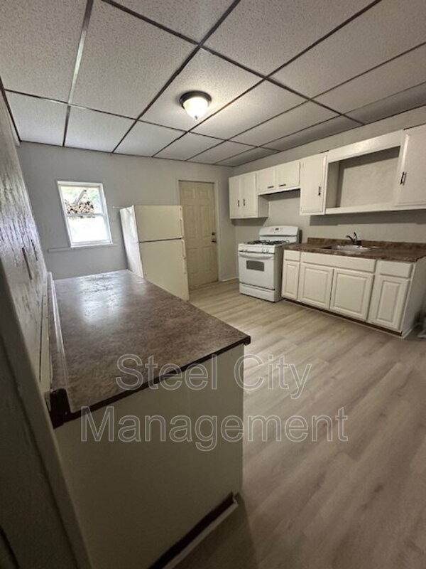 Apartment for rent at 418 Pacific St, McKeesport, PA 15132