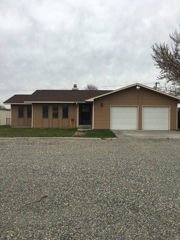 House for rent at 2720 S Jean St, Kennewick, WA 99337
