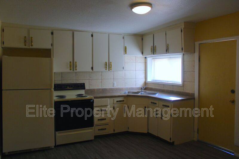 Apartment for rent at 1026 W 13th St, Pueblo, CO 81003