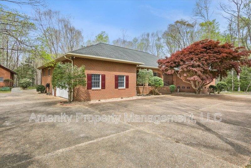 House for rent at 5974 Ladysmeade Lane, Gloucester, VA 23061