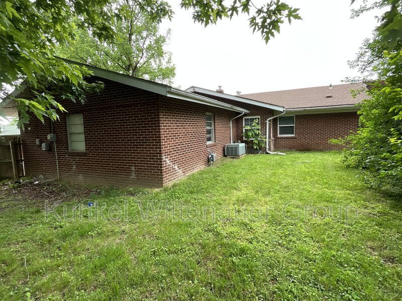 House for rent at 7911 W Main St, Belleville, IL 62223