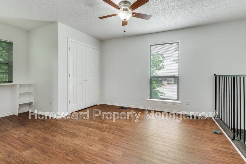 Apartment for rent at 809 E Pioneer Dr, Irving, TX 75061