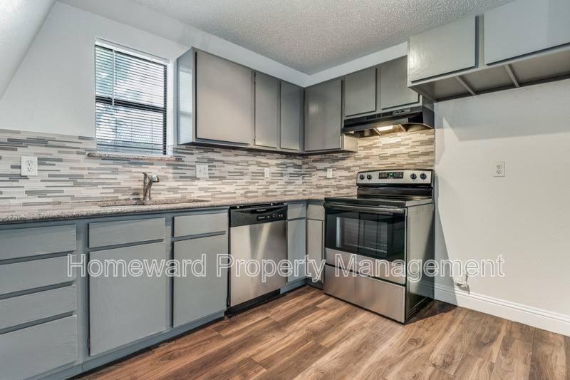 Apartment for rent at 809 E Pioneer Dr, Irving, TX 75061