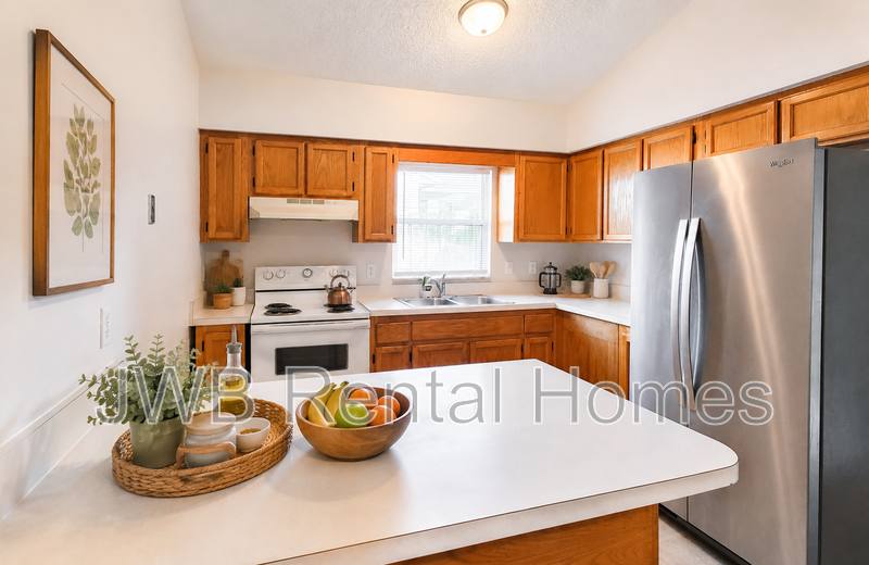 Townhouse for rent at 1406 Ellis Trace Dr W, Jacksonville, FL 32205
