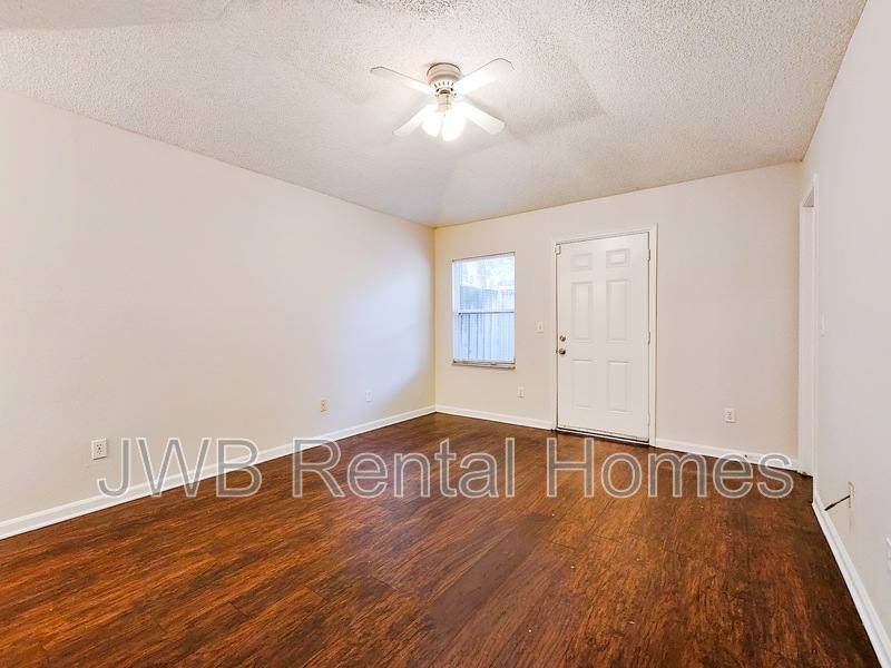 Townhouse for rent at 1406 Ellis Trace Dr W, Jacksonville, FL 32205