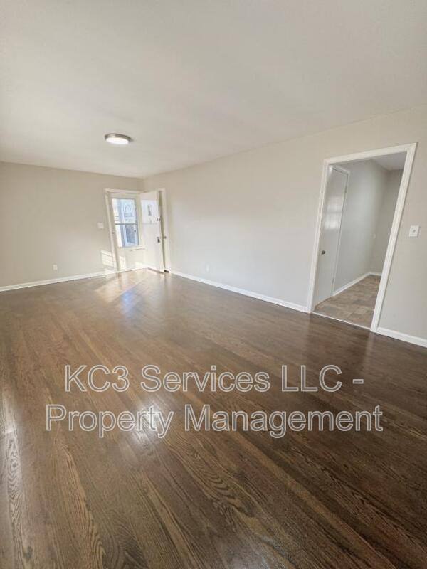 House for rent at 5940 E 136th St, Grandview, MO 64030