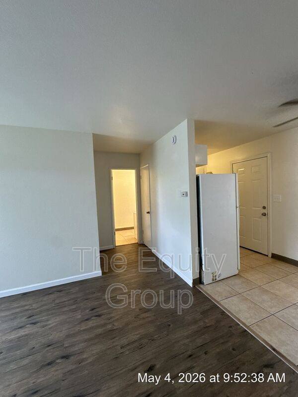 Apartment for rent at 331 E Elm St #1, Hanford, CA 93230