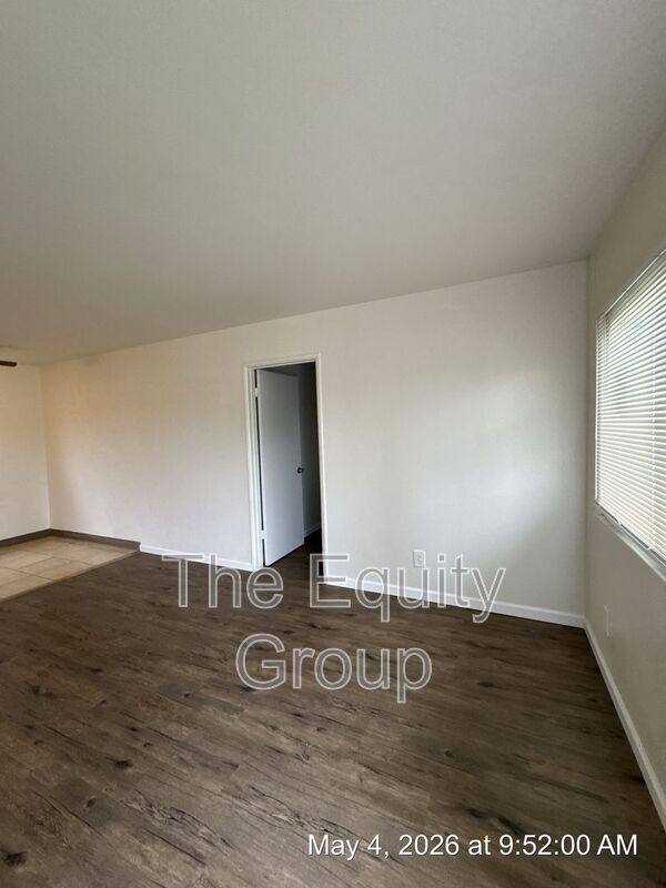 Apartment for rent at 331 E Elm St #1, Hanford, CA 93230
