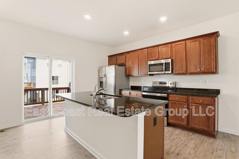 Townhouse for rent at 202 Magellan Dr, Martinsburg, WV 25404
