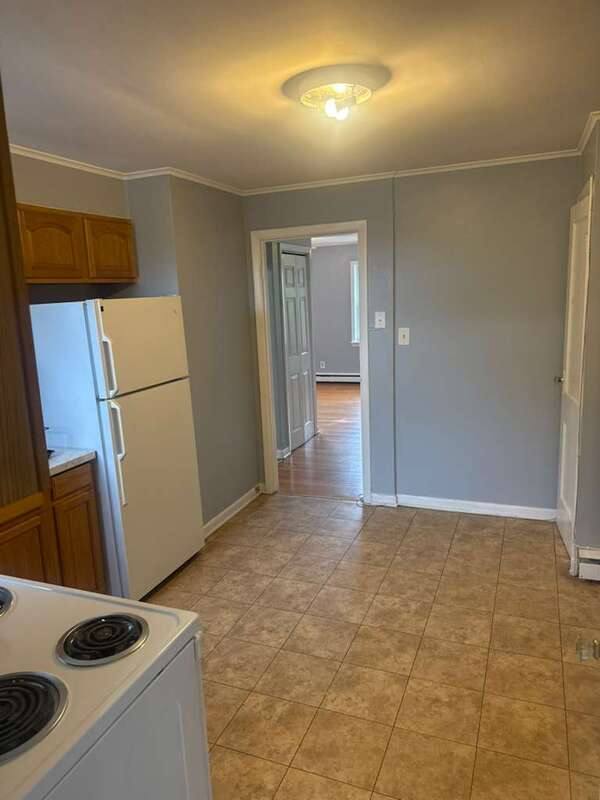 Apartment for rent at 13 Western Ave #3, Albany, NY 12203