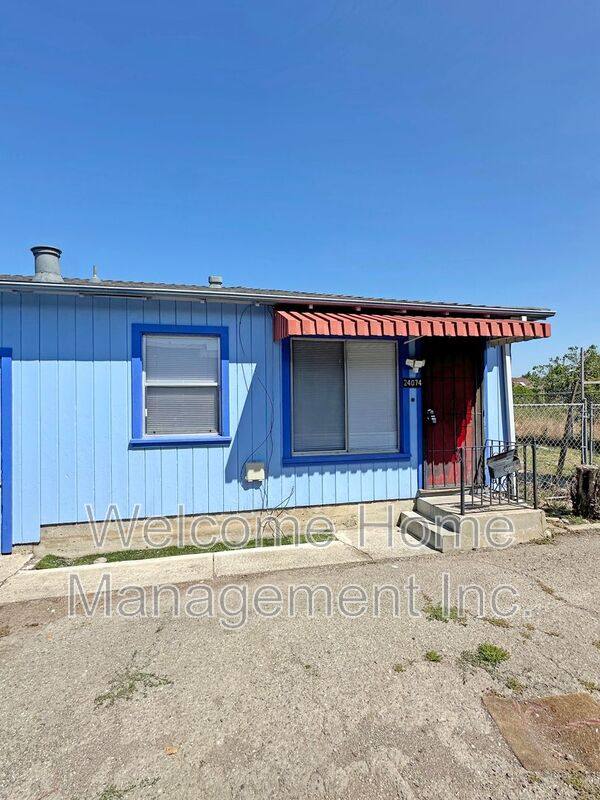 House for rent at 24074 Park St, Hayward, CA 94541