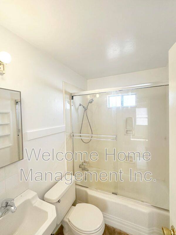 House for rent at 24074 Park St, Hayward, CA 94541