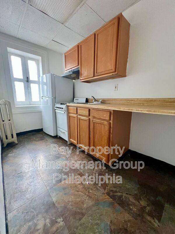 Apartment for rent at 1001 Clifton Ave #2R, Darby, PA 19023