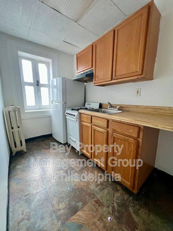 Apartment for rent at 1001 Clifton Ave #2R, Darby, PA 19023