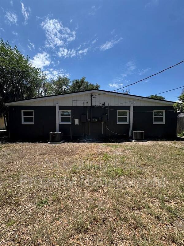 Apartment for rent at 3018 Galaxy Lane, Lakeland, FL 33801