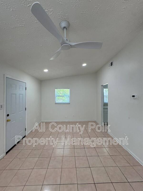 Apartment for rent at 3018 Galaxy Lane, Lakeland, FL 33801