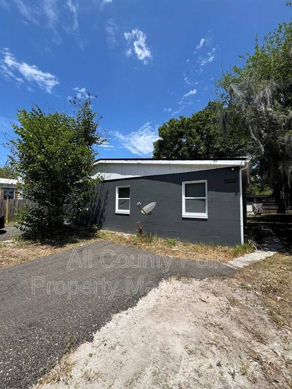 Apartment for rent at 3020 Galaxy Lane, Lakeland, FL 33801