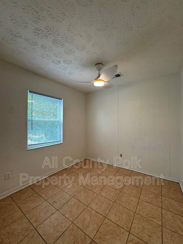 Apartment for rent at 3020 Galaxy Lane, Lakeland, FL 33801