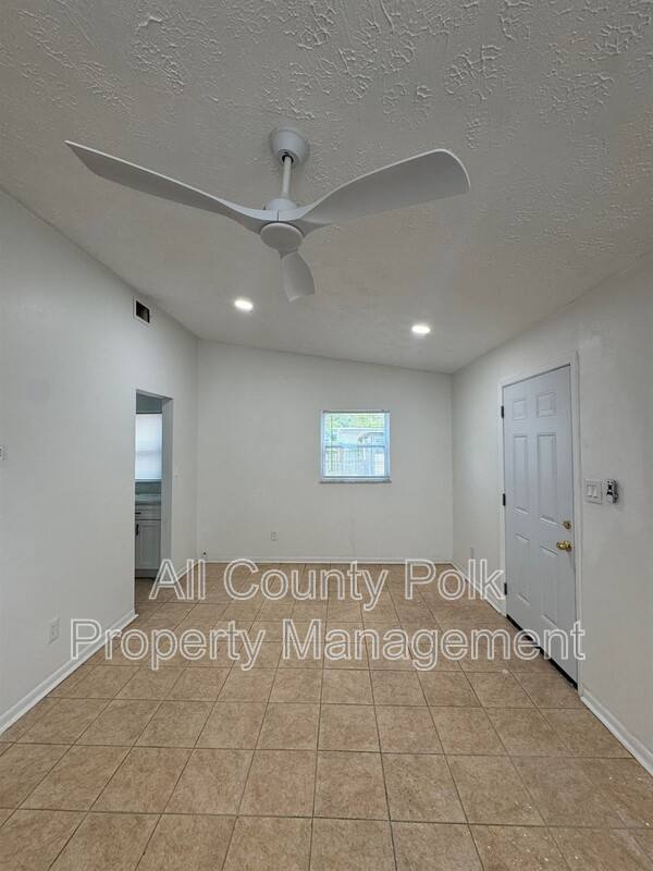 Apartment for rent at 3020 Galaxy Lane, Lakeland, FL 33801
