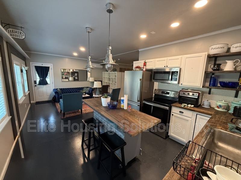 Townhouse for rent at 152 Edenwood Lane, Wytheville, VA 24382