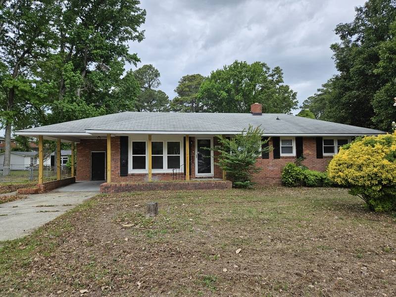 House for rent at 853 Shannon Dr, Fayetteville, NC 28303