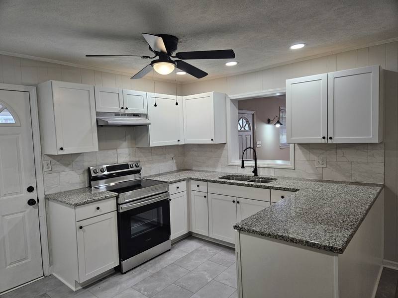 House for rent at 853 Shannon Dr, Fayetteville, NC 28303