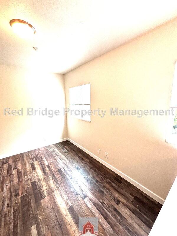 Apartment for rent at 1607 SW Montgomery St #6, Portland, OR 97201