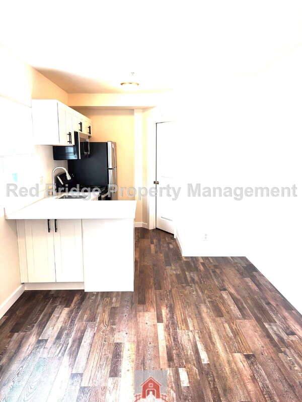 Apartment for rent at 1607 SW Montgomery St #6, Portland, OR 97201