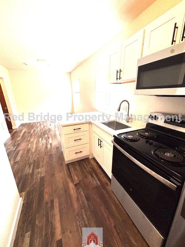 Apartment for rent at 1607 SW Montgomery St #6, Portland, OR 97201