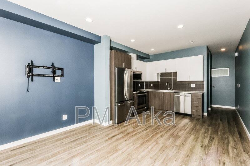 Townhouse for rent at 1919 25th Ave S #B, Seattle, WA 98144