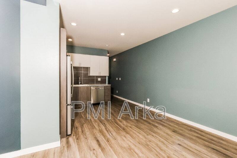 Townhouse for rent at 1919 25th Ave S #B, Seattle, WA 98144