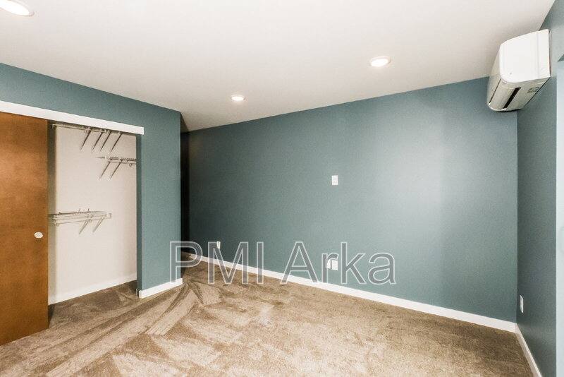 Townhouse for rent at 1919 25th Ave S #B, Seattle, WA 98144