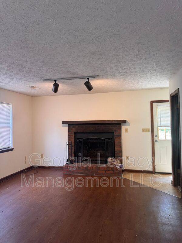 House for rent at 1122 Sweetwater Circle, Athens, GA 30606