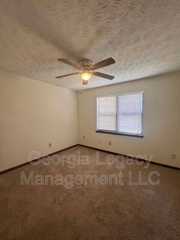 House for rent at 1122 Sweetwater Circle, Athens, GA 30606