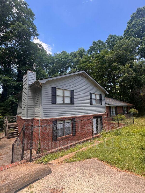 House for rent at 1122 Sweetwater Circle, Athens, GA 30606