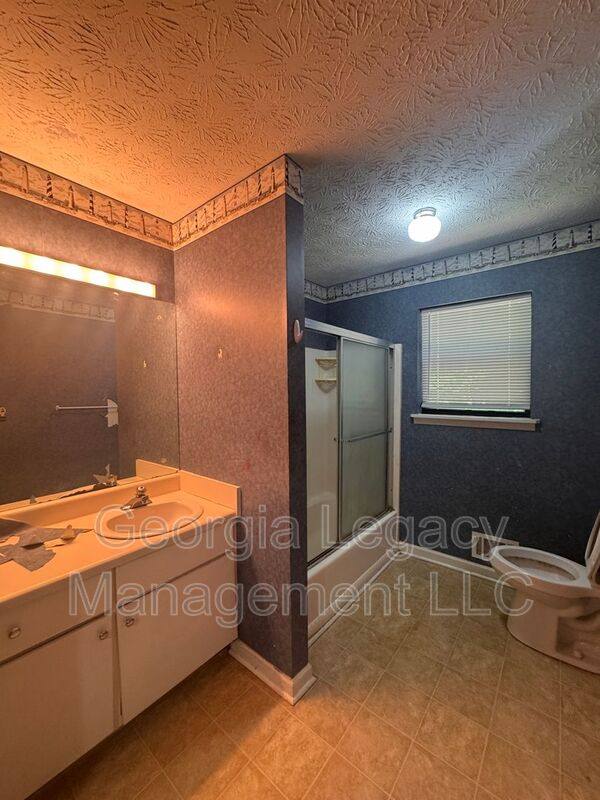 House for rent at 1122 Sweetwater Circle, Athens, GA 30606