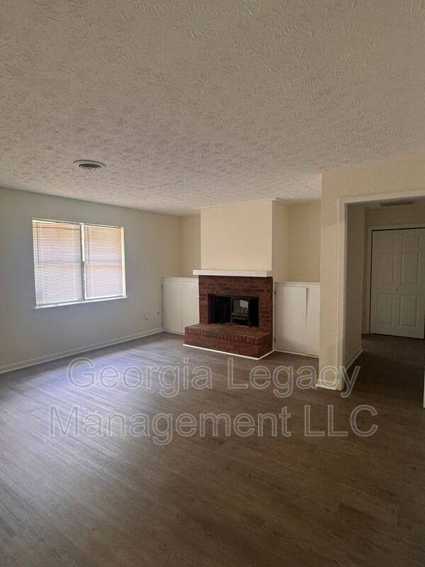 House for rent at 1120 Sweetwater Circle, Athens, GA 30606