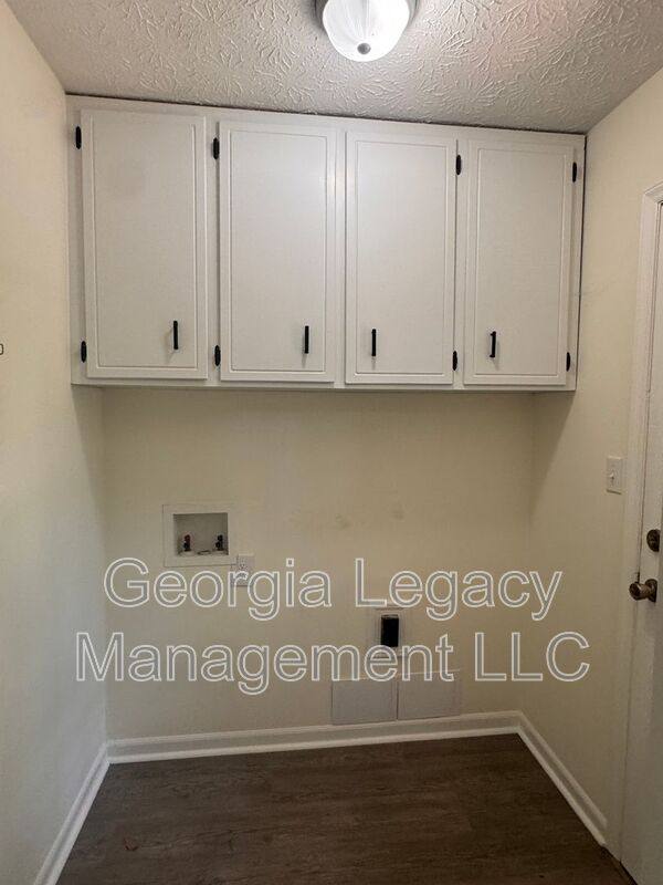 House for rent at 1120 Sweetwater Circle, Athens, GA 30606