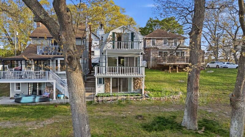 House for rent at 33 Laurel St, Niantic, CT 06357