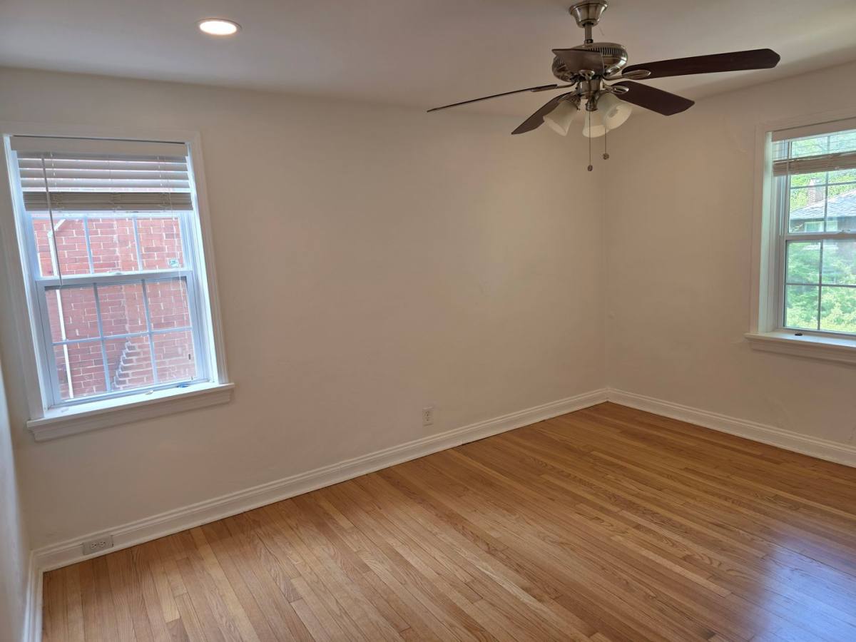 House for rent at 7264 Northmoor Dr, Saint Louis, MO 63105